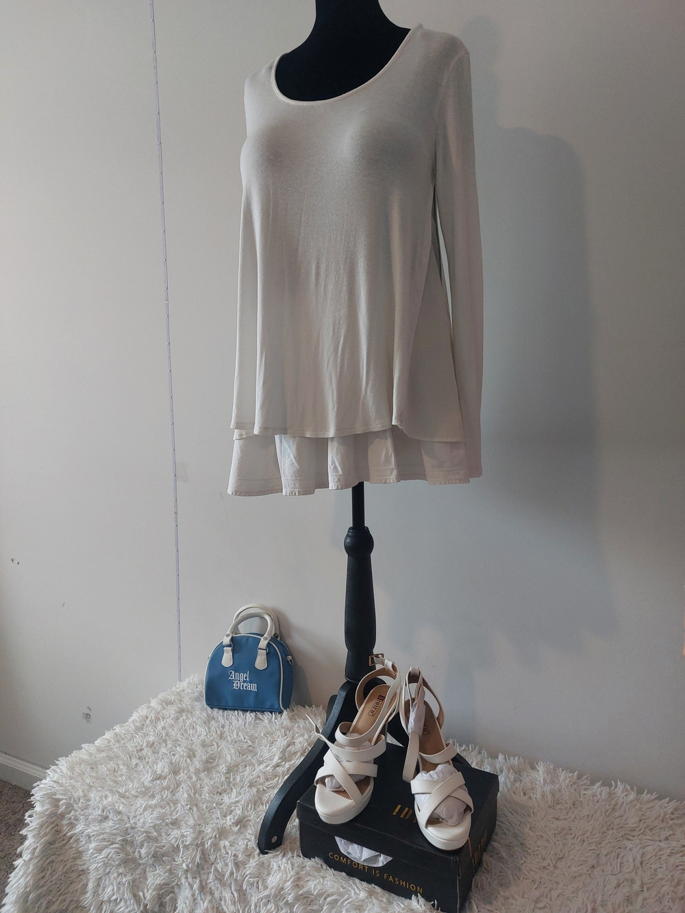Madison & Berkeley White Off Shoulder Side Vent Long Sleeve Top M
